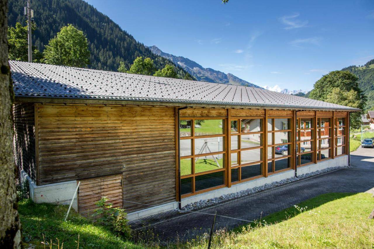 Gadmer Lodge - Dein Zuhause In Den Bergen Gadmen Exterior photo